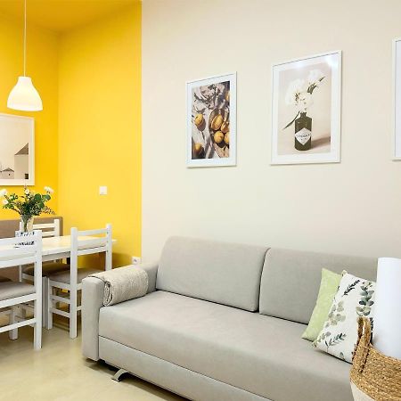 13 Eur For Monthly Stay - Home By The Sea - Hbs Golem  Esterno foto
