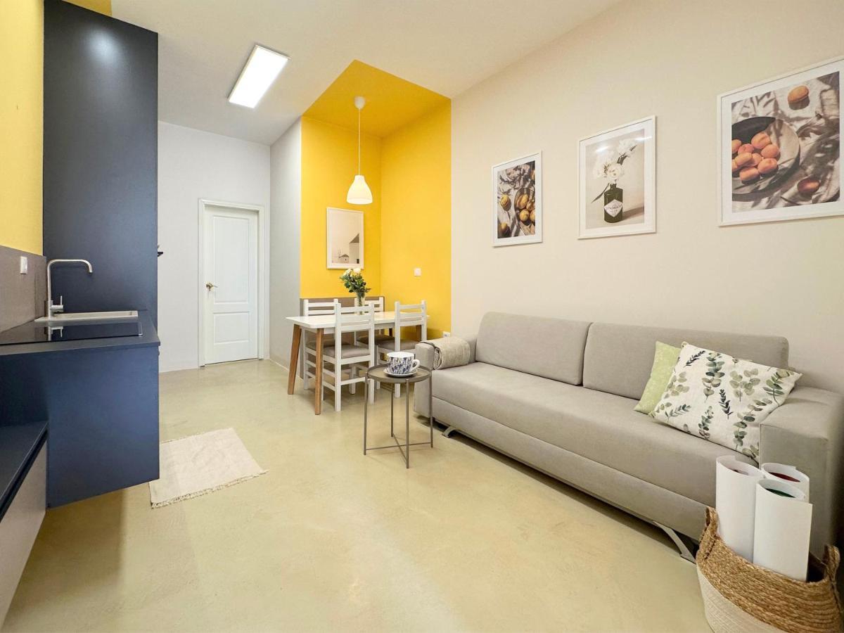 13 Eur For Monthly Stay - Home By The Sea - Hbs Golem  Esterno foto