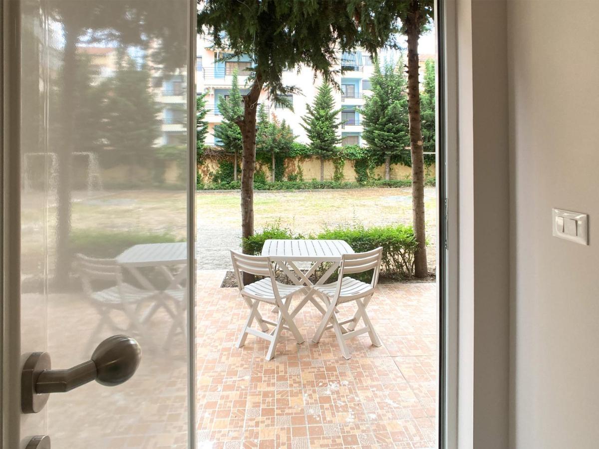13 Eur For Monthly Stay - Home By The Sea - Hbs Golem  Esterno foto