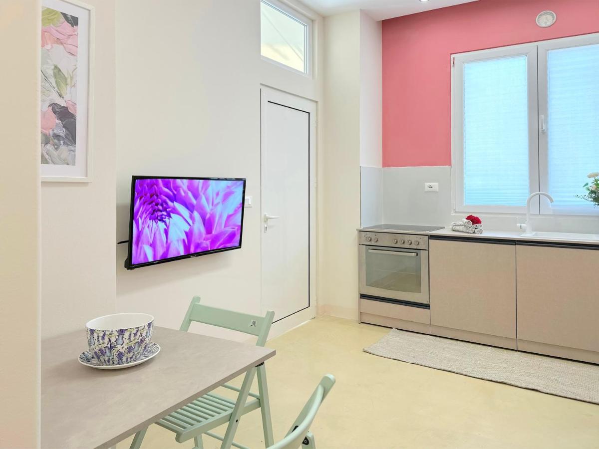 13 Eur For Monthly Stay - Home By The Sea - Hbs Golem  Esterno foto